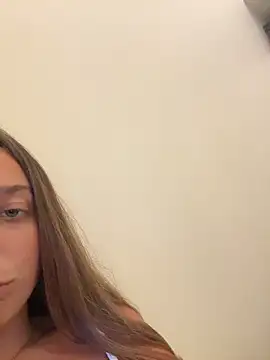 lounaaxangel online show from December 2025 07:18:01 PM