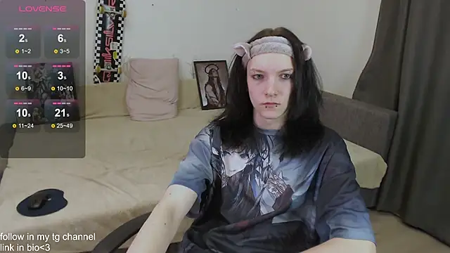 Snapshot of RaidenXL chatting on February 2026 05:00:01 PM RaidenXL online show from February 2026 05:00:01 PM