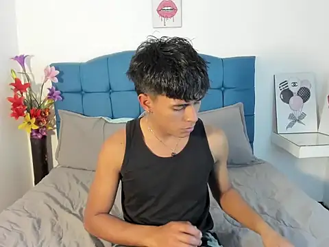 Valentino Lane online show from January 2026 02:06:02 AM