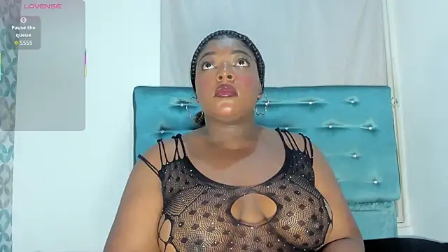 Tamaramilleer online show from November 2025 03:03:02 PM