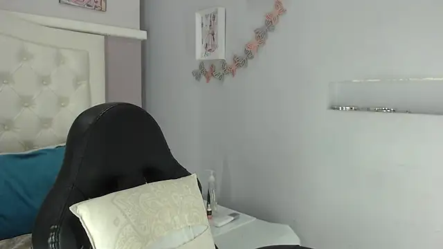 rossibaker online show from November 2025 01:25:02 PM