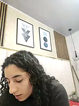 DemiJones  online show from November 2025 04:44:02 AM