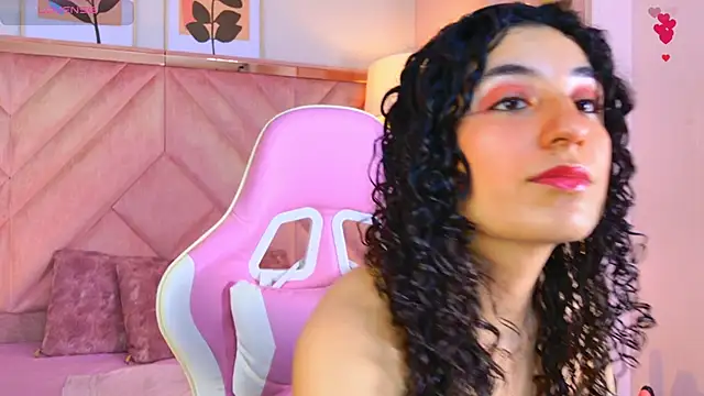 Snapshot of DemiJones_ chatting on April 2026 04:03:02 AM DemiJones online show from April 2026 04:03:02 AM