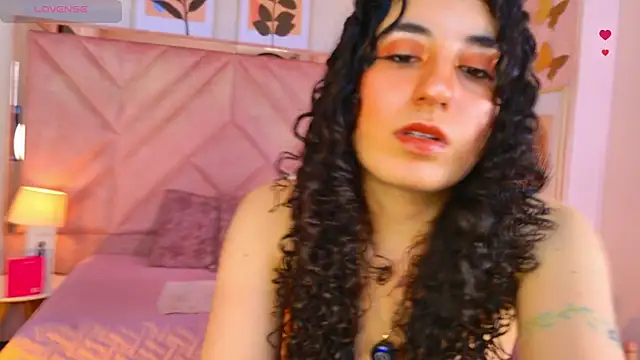 Snapshot of DemiJones_ chatting on April 2026 03:53:02 AM DemiJones online show from April 2026 03:53:02 AM
