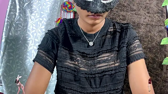 Snapshot of leenaboy@xh chatting on March 2026 06:19:02 PM leenaboyxh online show from March 2026 06:19:02 PM