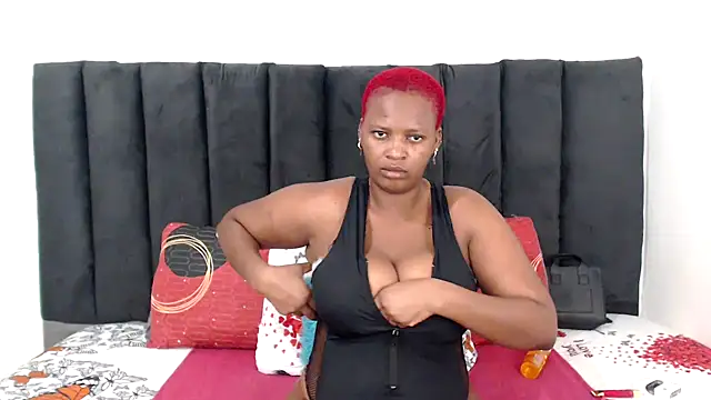 Miss-Berries online show from March 2026 07:00:02 PM