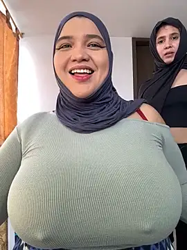 sweetmuslim01 online show from December 2025 04:58:01 PM