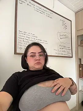 cleo wale  online show from November 2025 03:49:01 PM