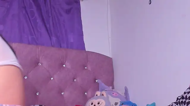 amy  a online show from November 2025 05:39:02 AM