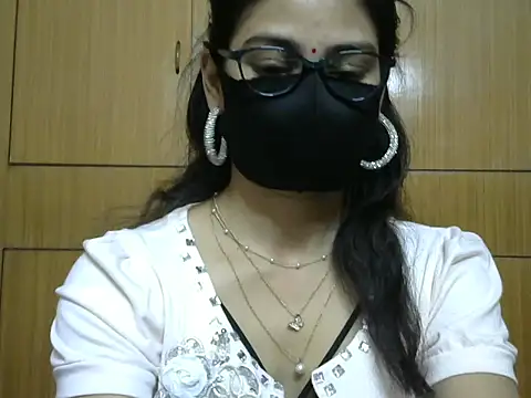 Snapshot of Fairy_Pie chatting on April 2026 09:15:01 PM Fairy Pie online show from April 2026 09:15:01 PM