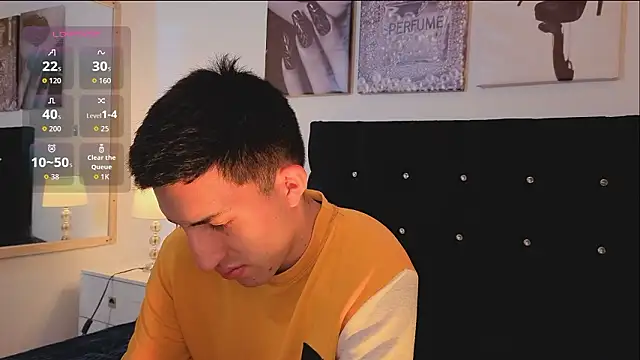 Un Sluttyy online show from March 2026 11:40:01 AM