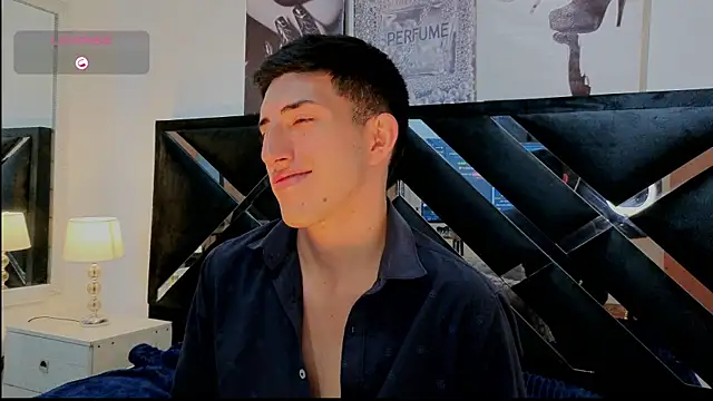 Un Sluttyy online show from April 2026 01:41:01 PM