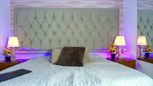 Liathompson FG online show from November 2025 07:35:01 PM