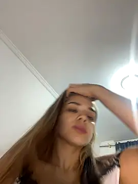 Sara  Secret online show from November 2025 02:39:01 AM