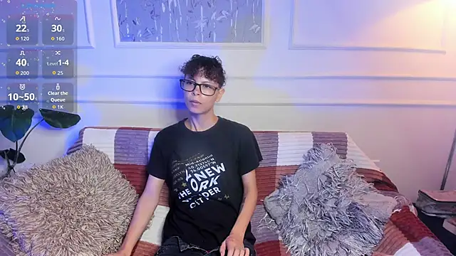 Snapshot of AliceMadnes chatting on March 2026 12:52:01 PM AliceMadnes online show from March 2026 12:52:01 PM