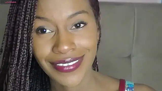 Aliis Love online show from December 2025 04:57:01 PM