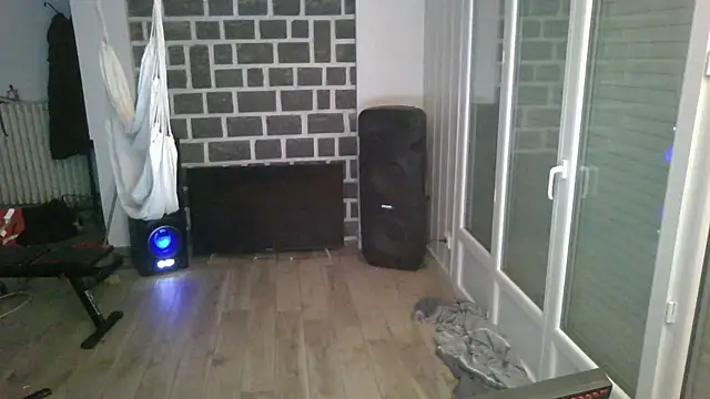 samia42 online show from December 2025 09:54:01 PM