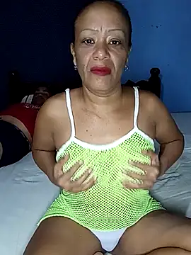 CUTE V LOVE online show from December 2025 01:28:02 PM