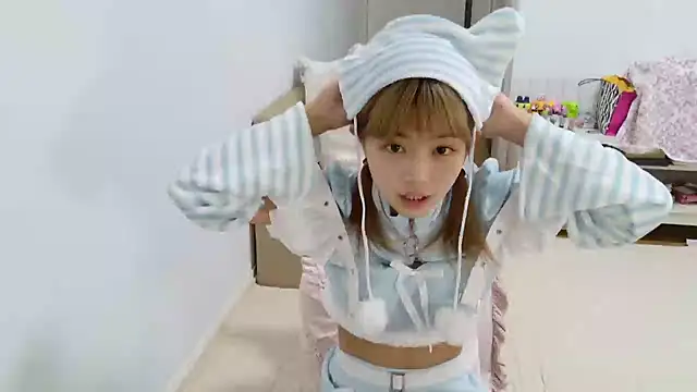  sizuku new online show from December 2025 03:40:02 PM