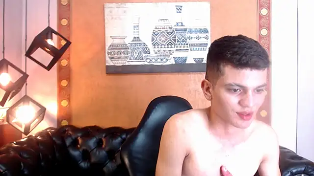 Lucian Mills online show from November 2025 11:25:02 PM