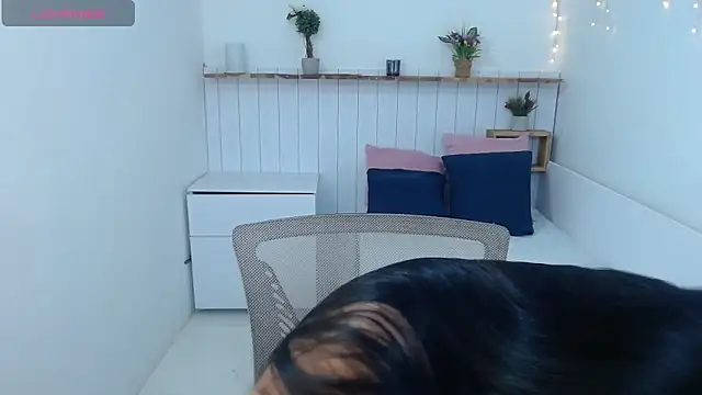 Snapshot of MariaVex chatting on November 2025 07:35:01 PM MariaVex online show from November 2025 07:35:01 PM