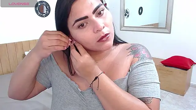 Snapshot of MariaVex chatting on February 2026 08:27:02 PM MariaVex online show from February 2026 08:27:02 PM