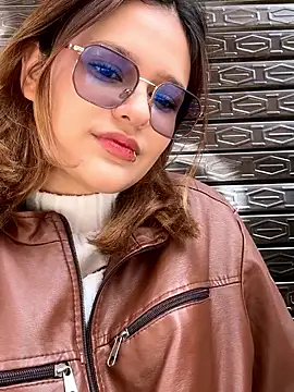 Snapshot of lili_ra chatting on November 2025 04:29:02 PM lili ra online show from November 2025 04:29:02 PM