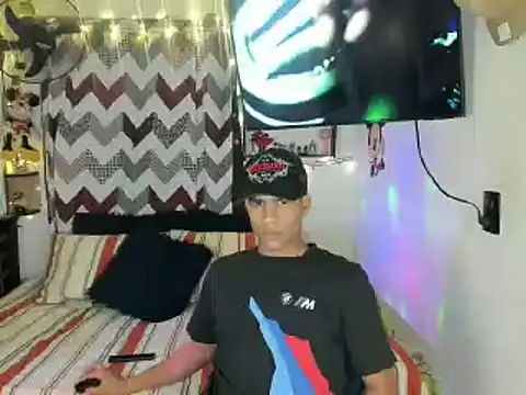 Snapshot of JUANBIGCOCK21CM chatting on May 2026 03:03:02 AM JUANBIGCOCK21CM online show from May 2026 03:03:02 AM