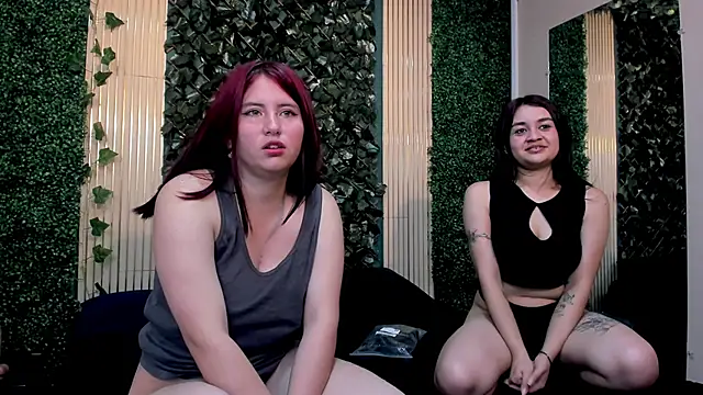 Lucy and Karoline online show from November 2025 12:13:01 PM