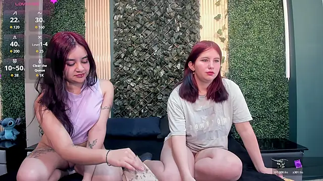 Lucy and Karoline online show from December 2025 12:53:02 PM