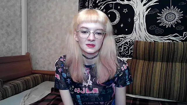 Snapshot of LixLee chatting on November 2025 09:25:01 PM LixLee online show from November 2025 09:25:01 PM