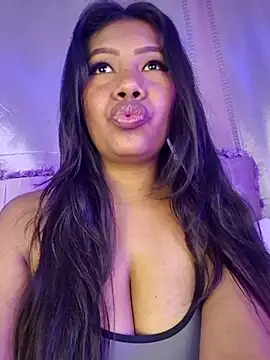 PaulaOrtiz02 online show from November 2025 11:43:01 AM