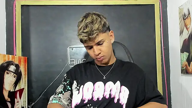 Timmy Kiing  online show from December 2025 09:19:02 PM