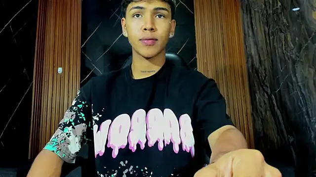 Timmy Kiing  online show from January 2026 09:31:02 PM