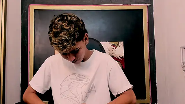 Snapshot of Timmy_Kiing_ chatting on January 2026 09:18:02 PM Timmy Kiing online show from January 2026 09:18:02 PM