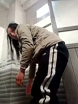 Yumiik2kk online show from November 2025 12:57:02 AM