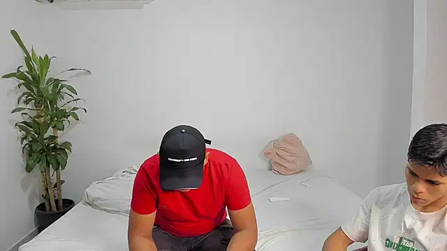 Snapshot of shark_boy28 chatting on November 2025 04:40:02 PM shark boy28 online show from November 2025 04:40:02 PM