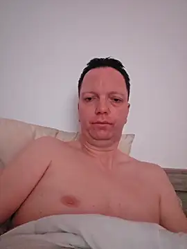 Snapshot of echoDream chatting on November 2025 04:22:02 AM echoDream online show from November 2025 04:22:02 AM