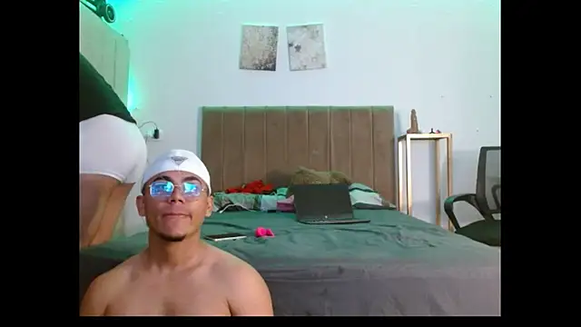 Snapshot of noahurda21 chatting on November 2025 07:14:01 AM noahurda21 online show from November 2025 07:14:01 AM