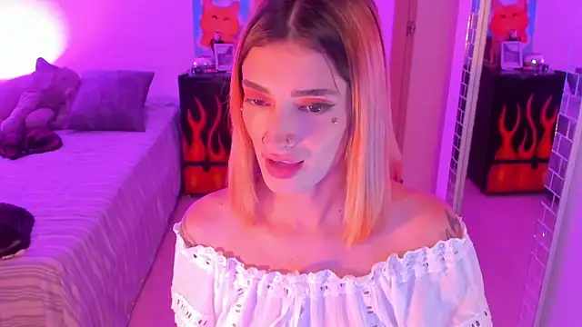 Snapshot of rotwallace chatting on February 2026 10:19:01 PM rotwallace online show from February 2026 10:19:01 PM