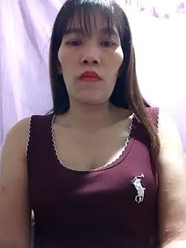 Snapshot of Hini68 chatting on November 2025 01:48:02 PM Hini68 online show from November 2025 01:48:02 PM