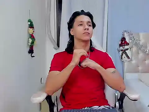 Snapshot of trevor_belmontt chatting on November 2025 01:04:02 AM trevor belmontt online show from November 2025 01:04:02 AM