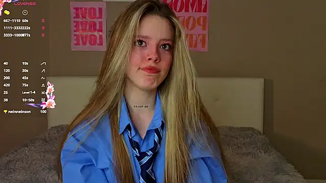 Snapshot of TiffinyMergist chatting on January 2026 07:18:01 PM TiffinyMergist online show from January 2026 07:18:01 PM