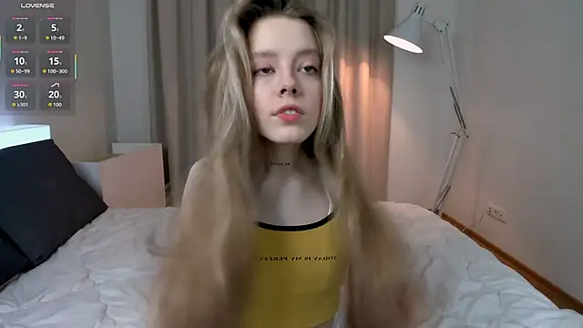 Snapshot of TiffinyMergist chatting on March 2026 05:53:01 AM TiffinyMergist online show from March 2026 05:53:01 AM