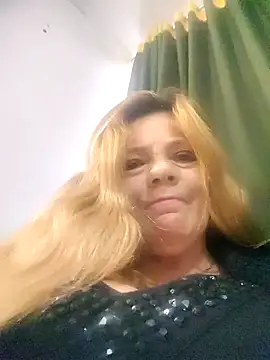 karlaanqui1 online show from January 2026 01:16:02 PM