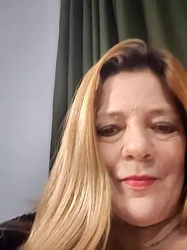 karlaanqui1 online show from January 2026 02:00:01 PM