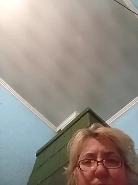 Snapshot of MilaTamila456 chatting on November 2025 02:14:01 AM MilaTamila456 online show from November 2025 02:14:01 AM