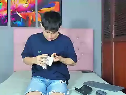 ElanGiraldo online show from February 2026 12:20:02 AM