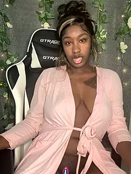 ToyaThick online show from December 2025 04:55:02 PM