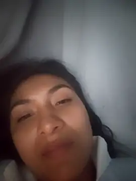 Snapshot of Uvit chatting on December 2025 04:20:03 AM Uvit online show from December 2025 04:20:03 AM